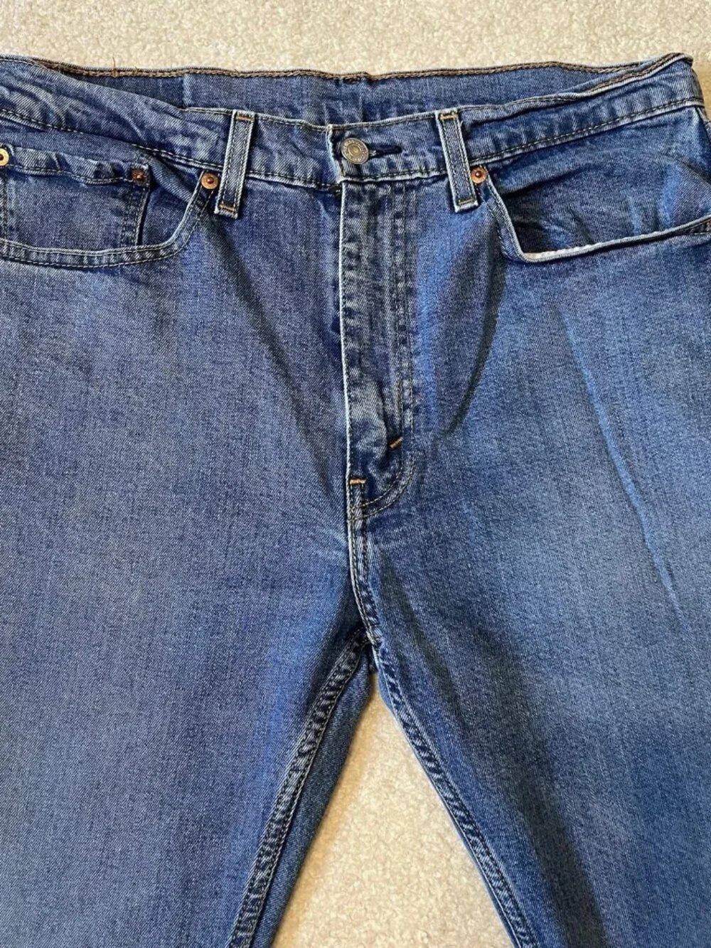 Levi's 505 Men's Blue Jeans 34x30 (34x32 Tag) Regular Straight Medium Wash Denim